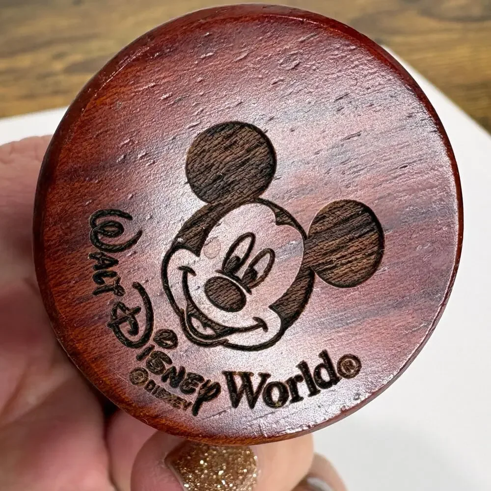 Walt‎ Disney World Mickey & Minnie Mouse Wine Bottle Cork Stopper Wood Engraved